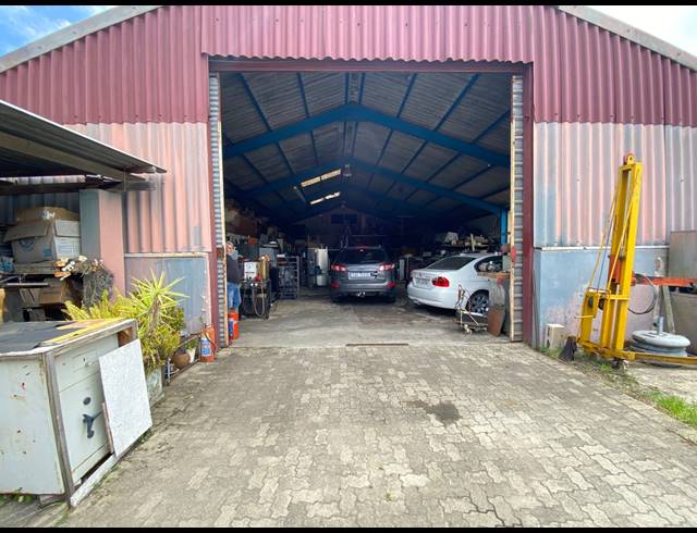 645M² WAREHOUSE FOR SALE IN GEORGE SOUTH